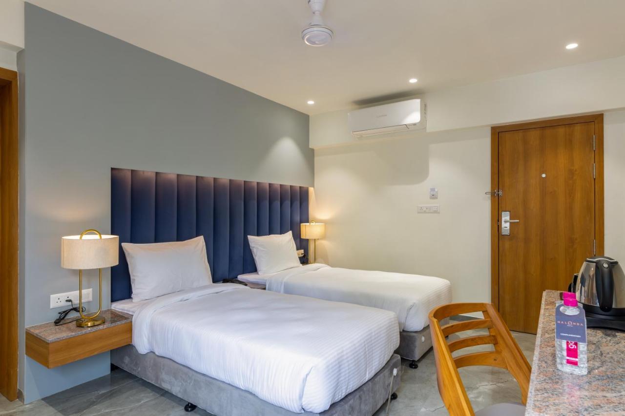 Hotel Nalanda Ahmedabad Esterno foto
