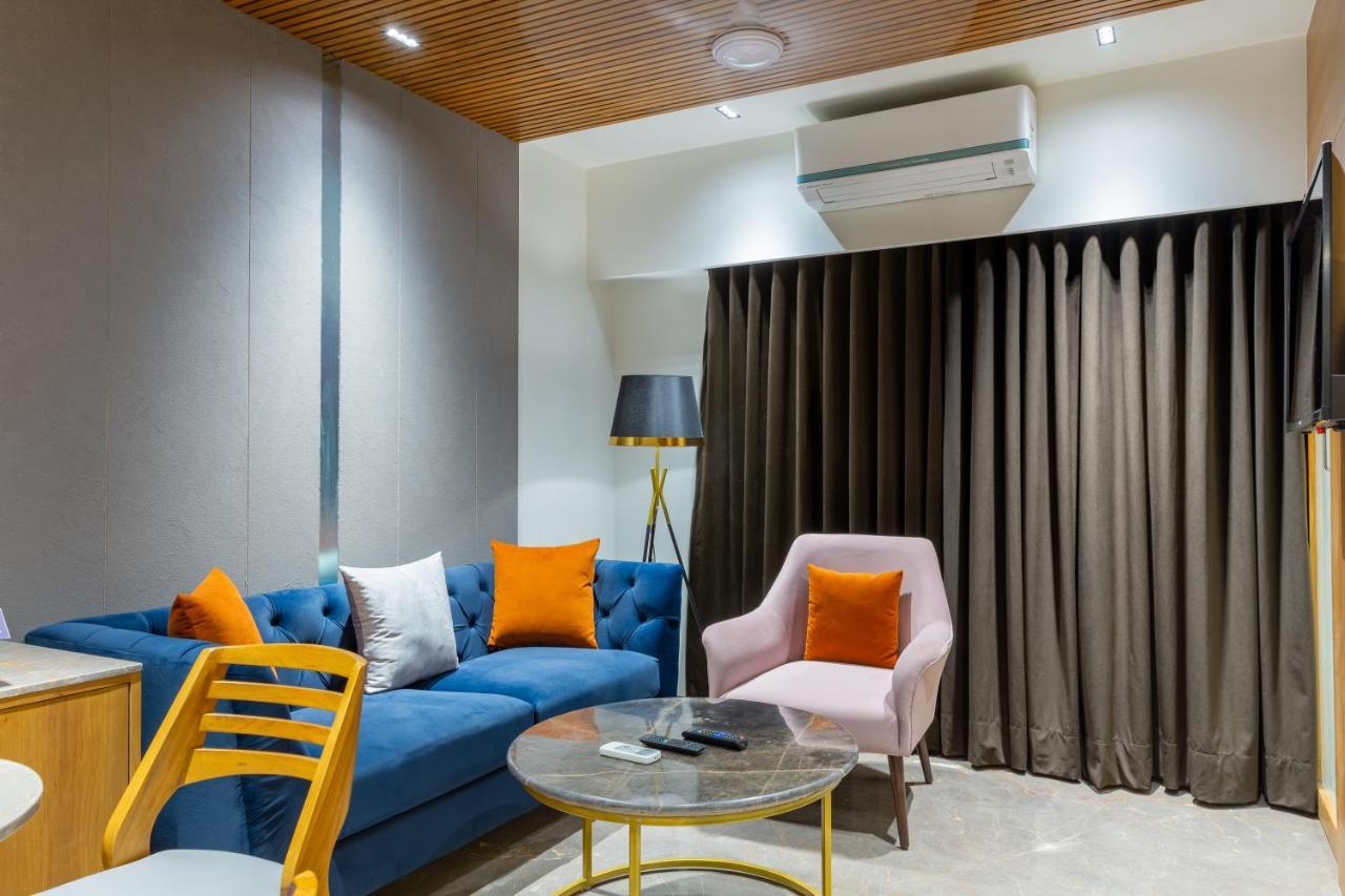 Hotel Nalanda Ahmedabad Esterno foto