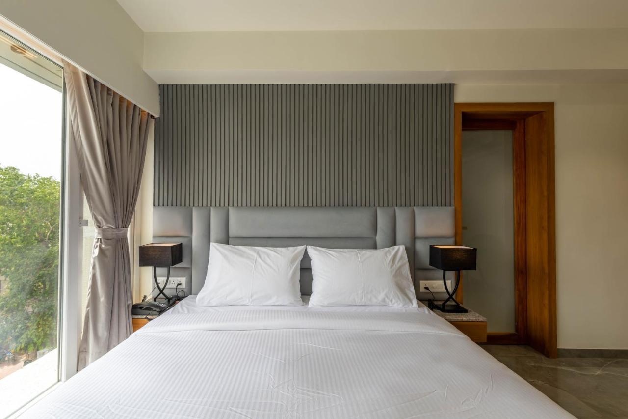 Hotel Nalanda Ahmedabad Esterno foto