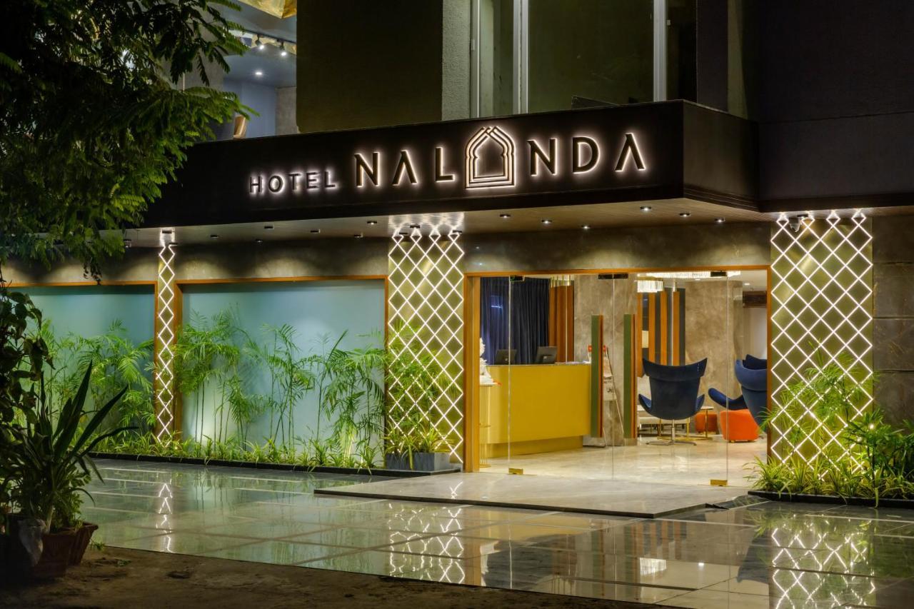 Hotel Nalanda Ahmedabad Esterno foto