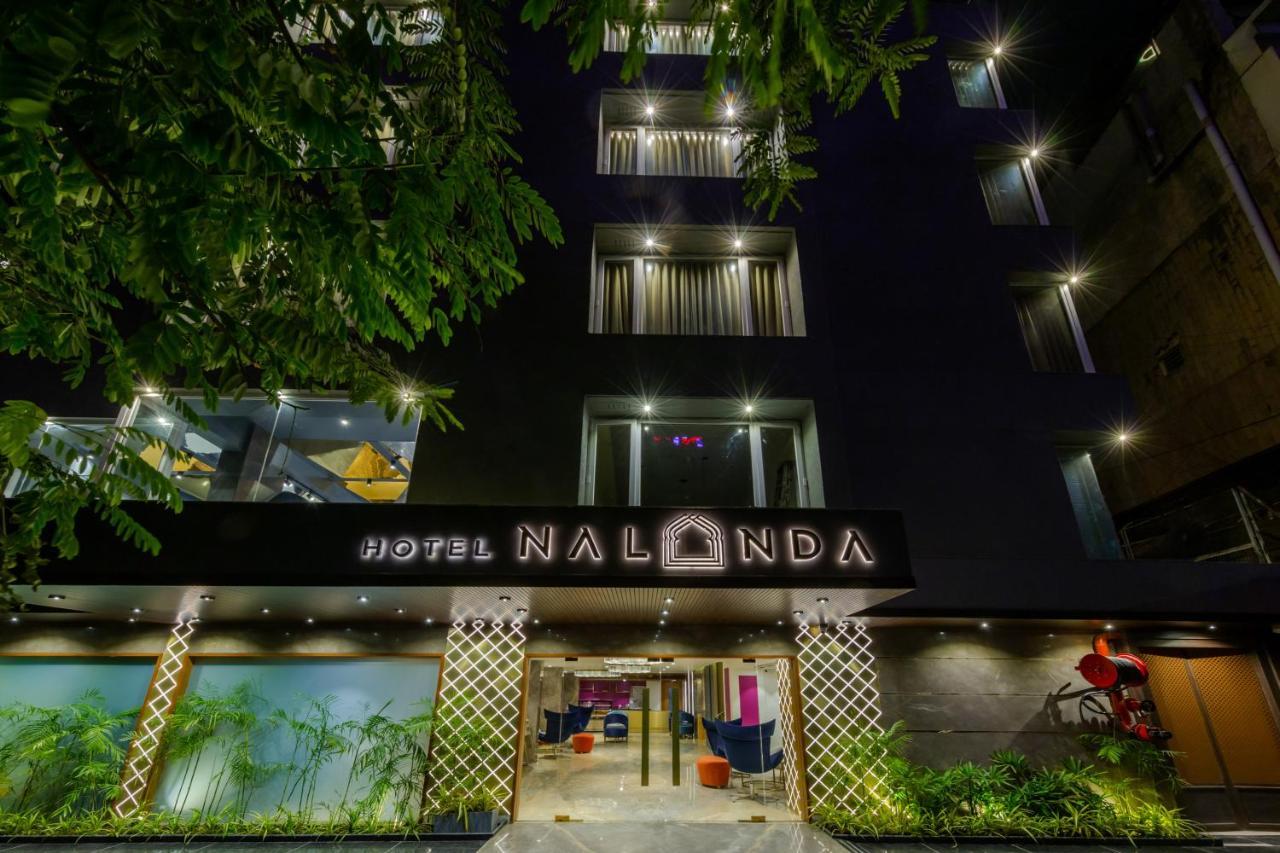 Hotel Nalanda Ahmedabad Esterno foto